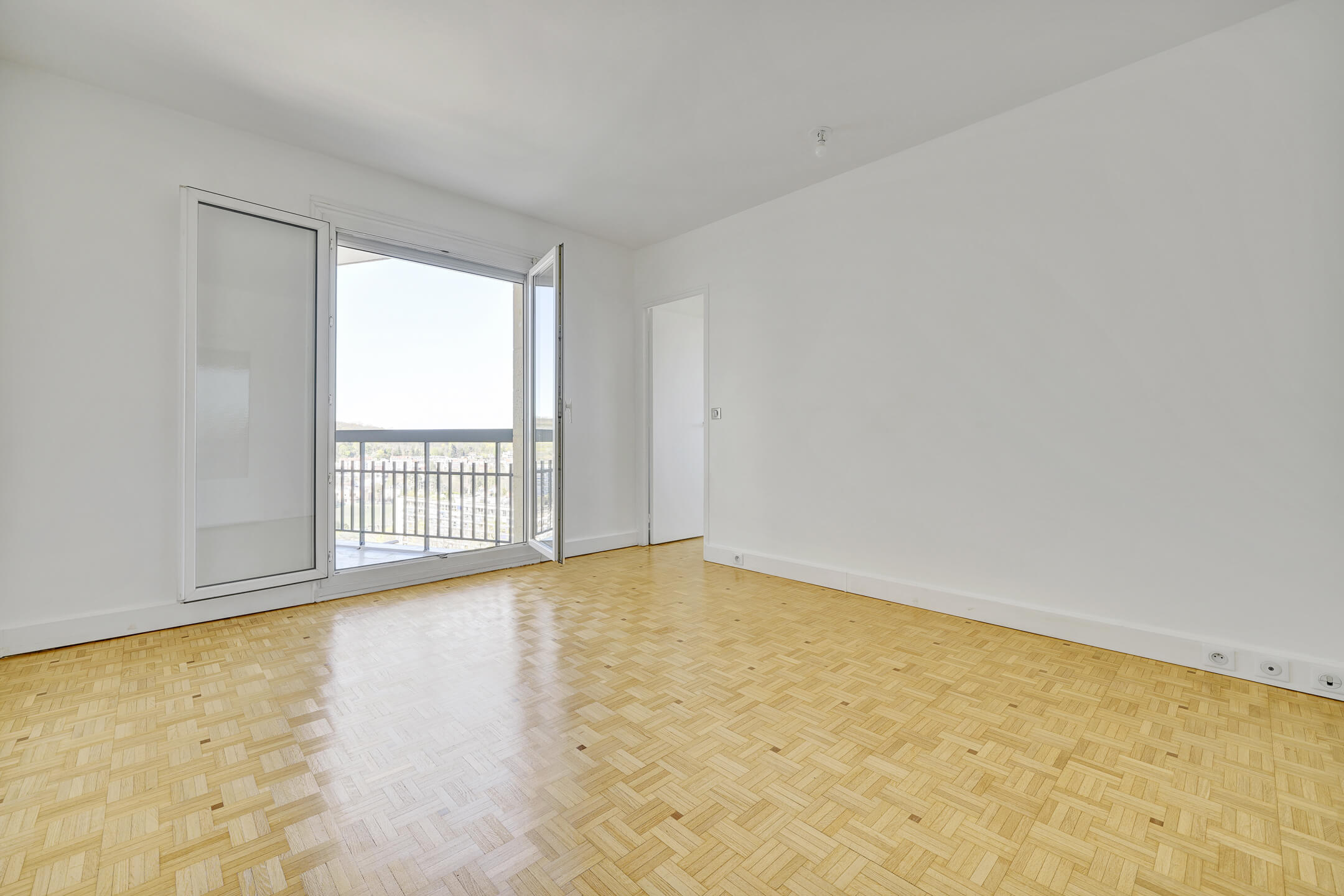 Appartement a louer ville-d'avray - 4 pièce(s) - 80.83 m2 - Surfyn