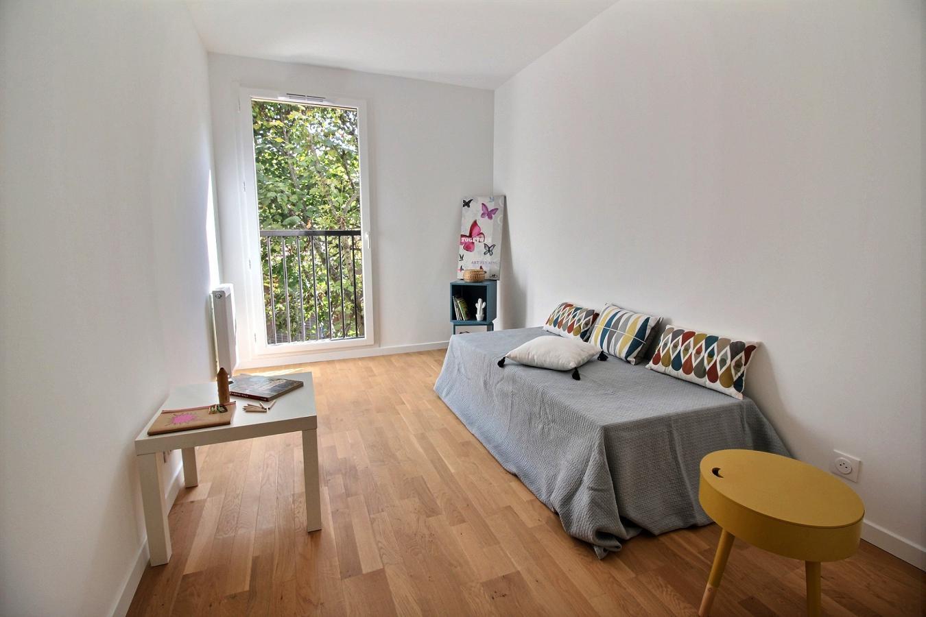 Appartement a louer rueil-malmaison - 5 pièce(s) - 99 m2 - Surfyn