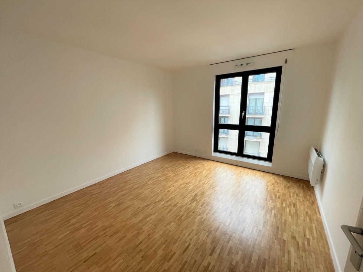 Appartement a louer paris-13e-arrondissement - 4 pièce(s) - 95 m2 - Surfyn