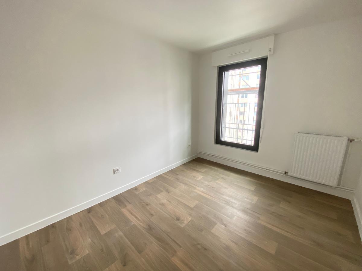 Appartement a louer paris-19e-arrondissement - 4 pièce(s) - 77 m2 - Surfyn