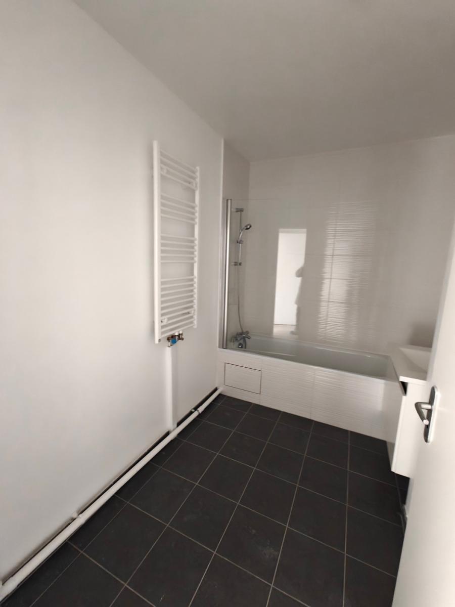 Appartement a louer rueil-malmaison - 3 pièce(s) - 64 m2 - Surfyn