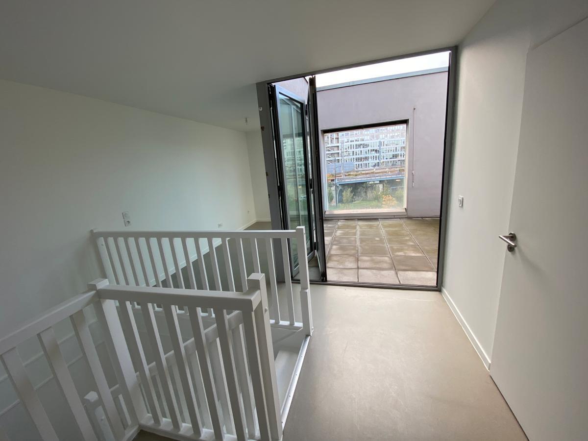 Appartement a louer  - 4 pièce(s) - 103 m2 - Surfyn