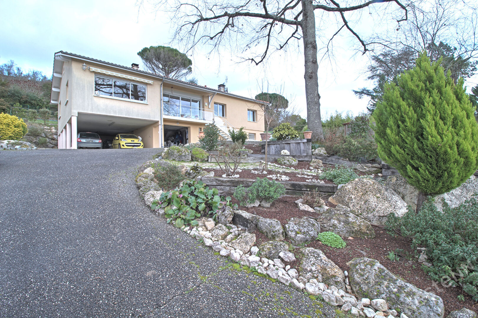 Maison 7 pièces 206 m² Pont-du-Casse