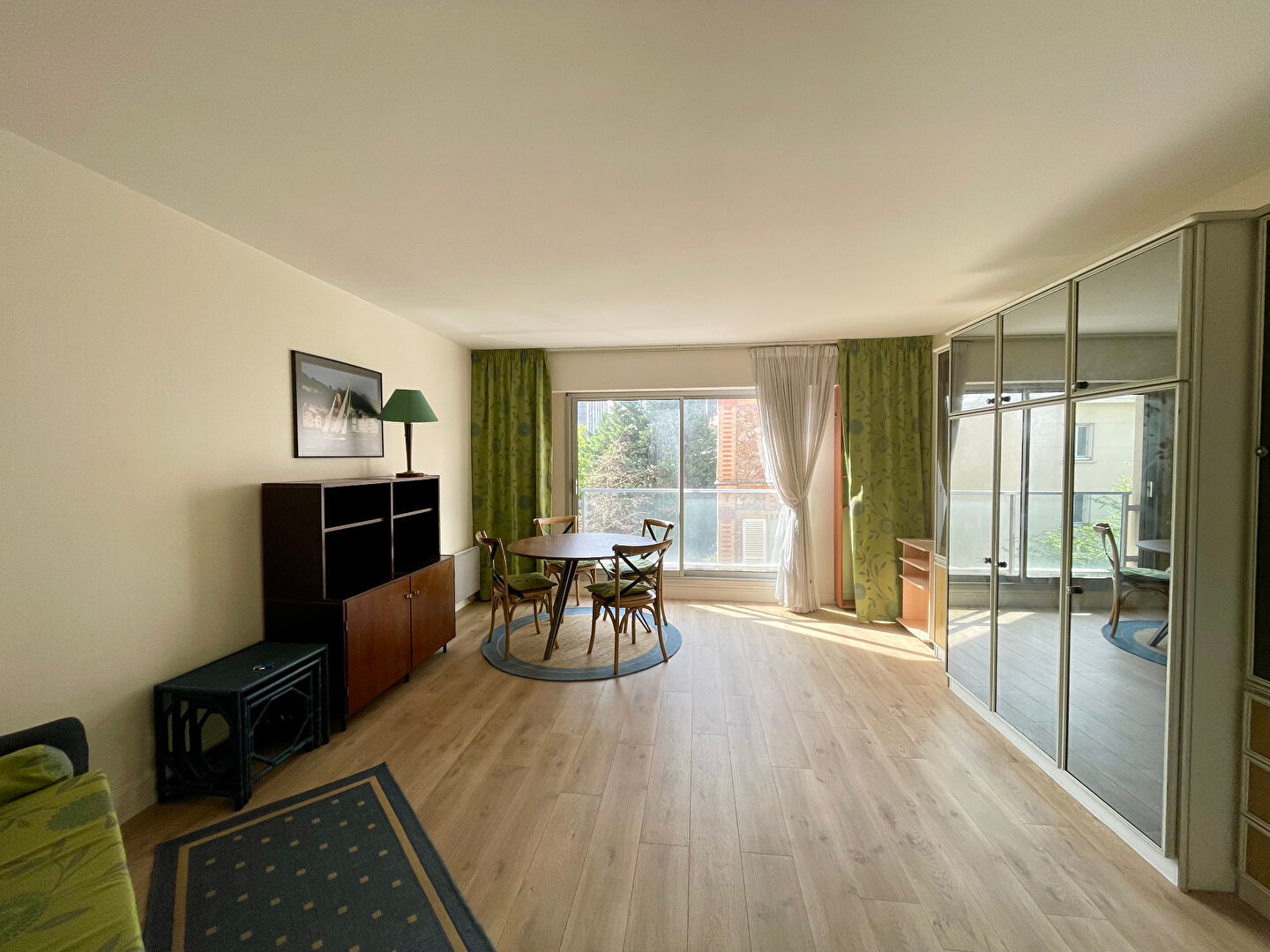 Appartement 1 pièce(s) 38.72 m²à vendre Saint-cloud