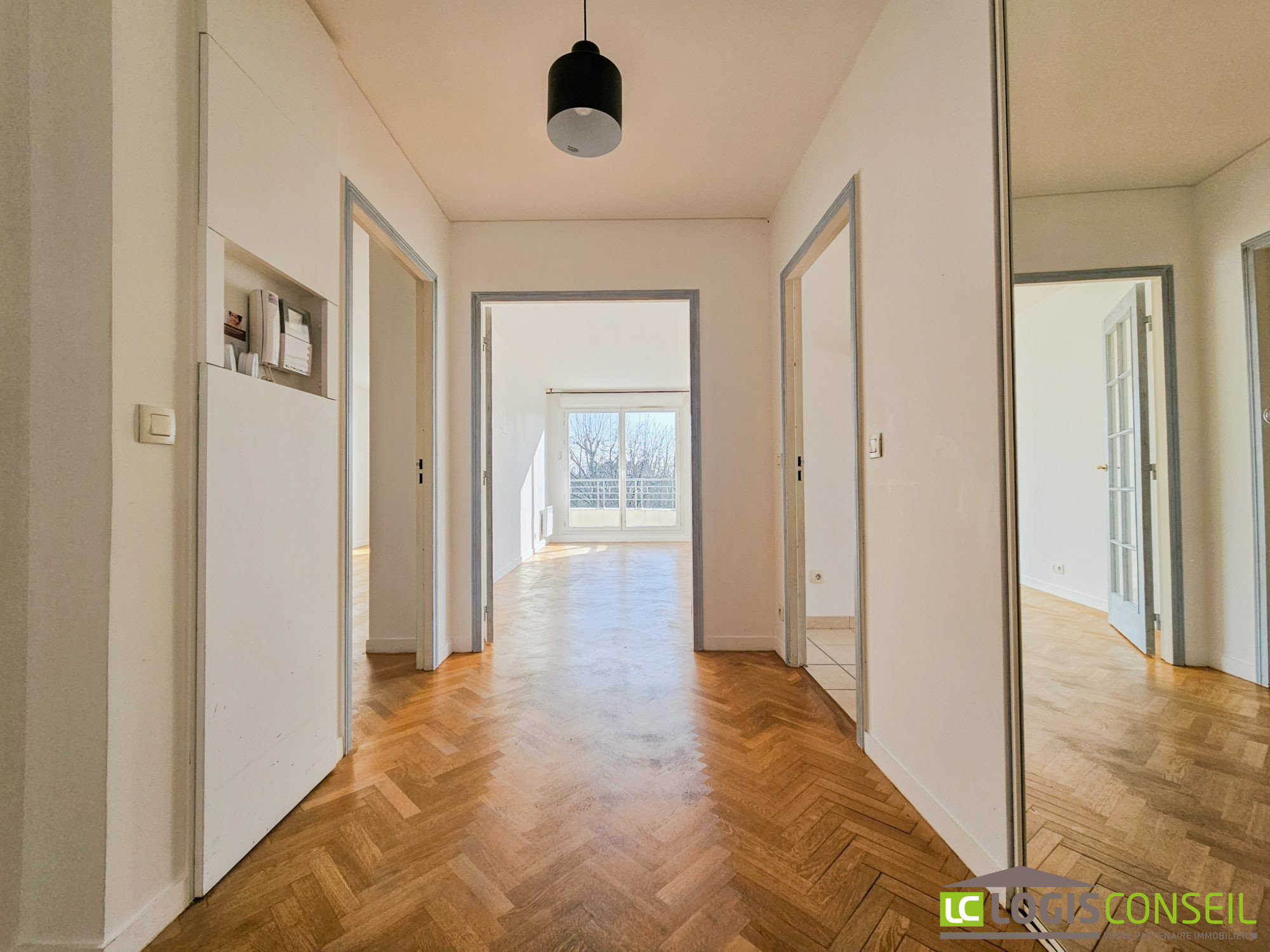 Appartement a louer  - 5 pièce(s) - 112 m2 - Surfyn