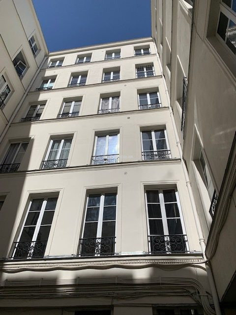 Appartement a louer paris-9e-arrondissement - 5 pièce(s) - 118 m2 - Surfyn