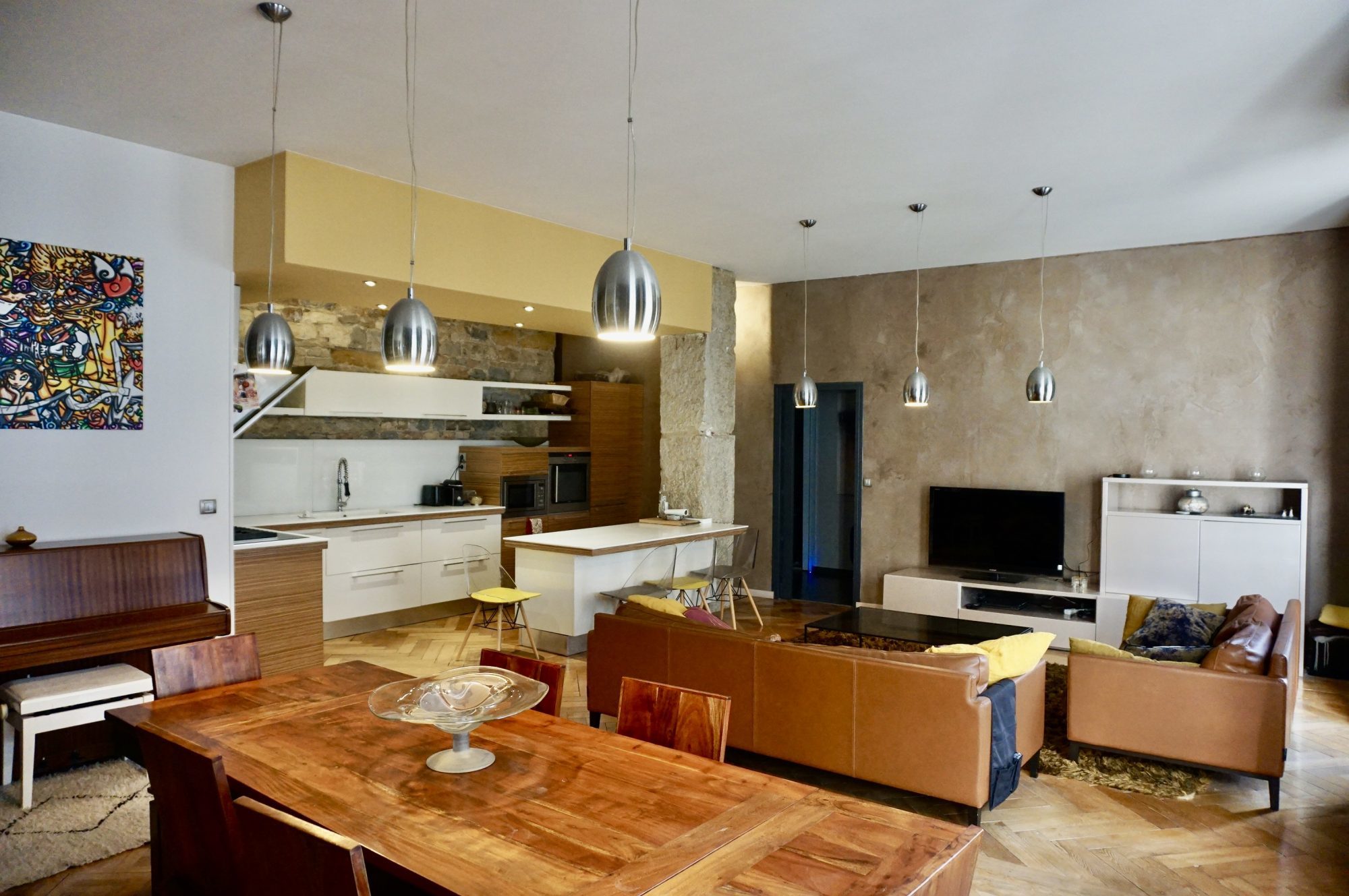 Appartement 6 pièces 153 m²