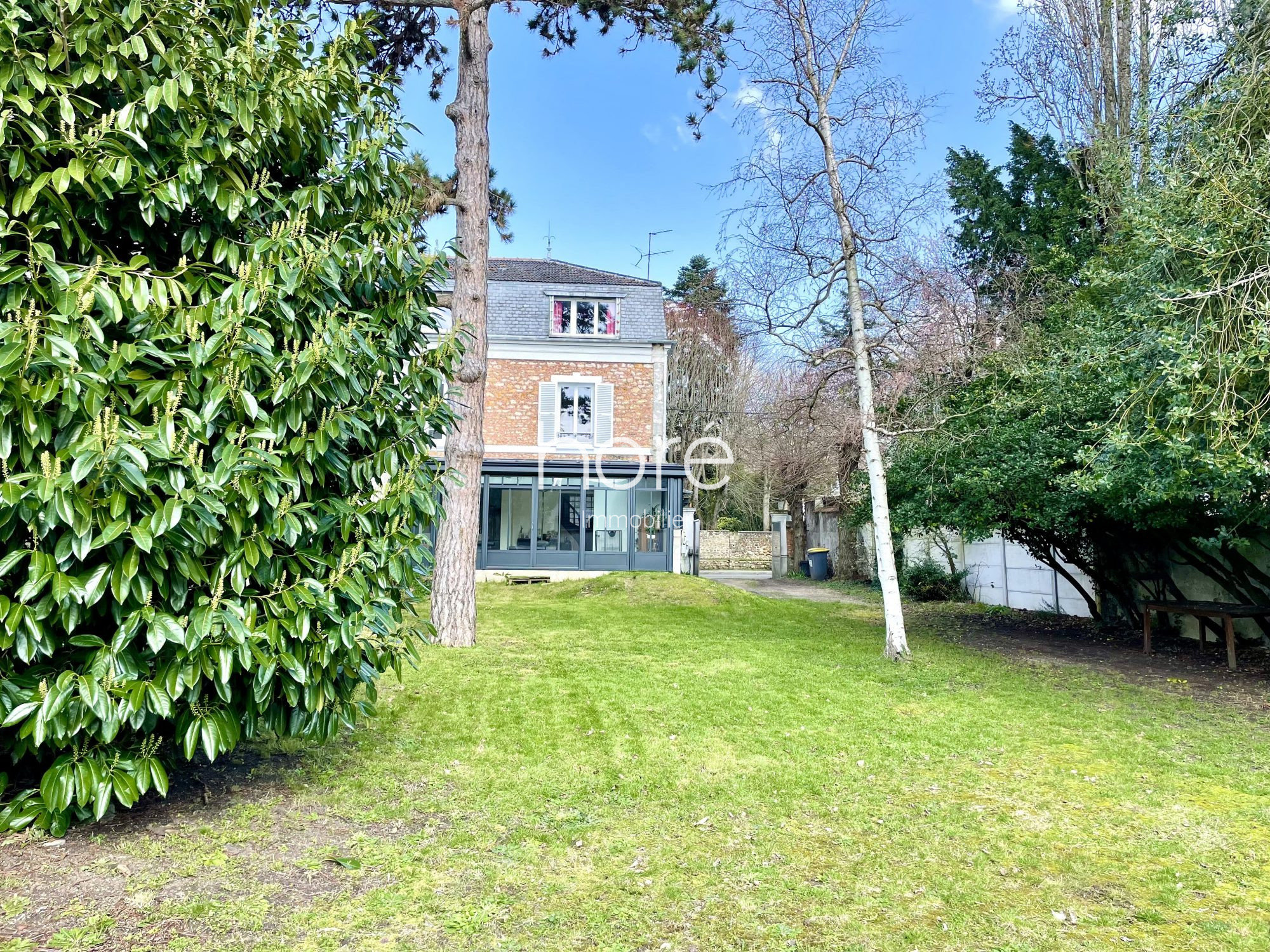 Maison 6 pièces 200 m² Saint-Leu-la-Forêt