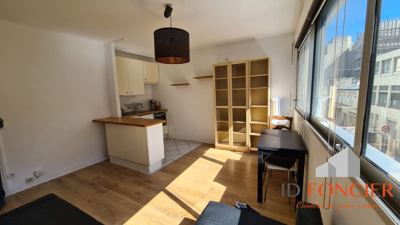 Appartement a louer paris-18e-arrondissement - 1 pièce(s) - 26 m2 - Surfyn