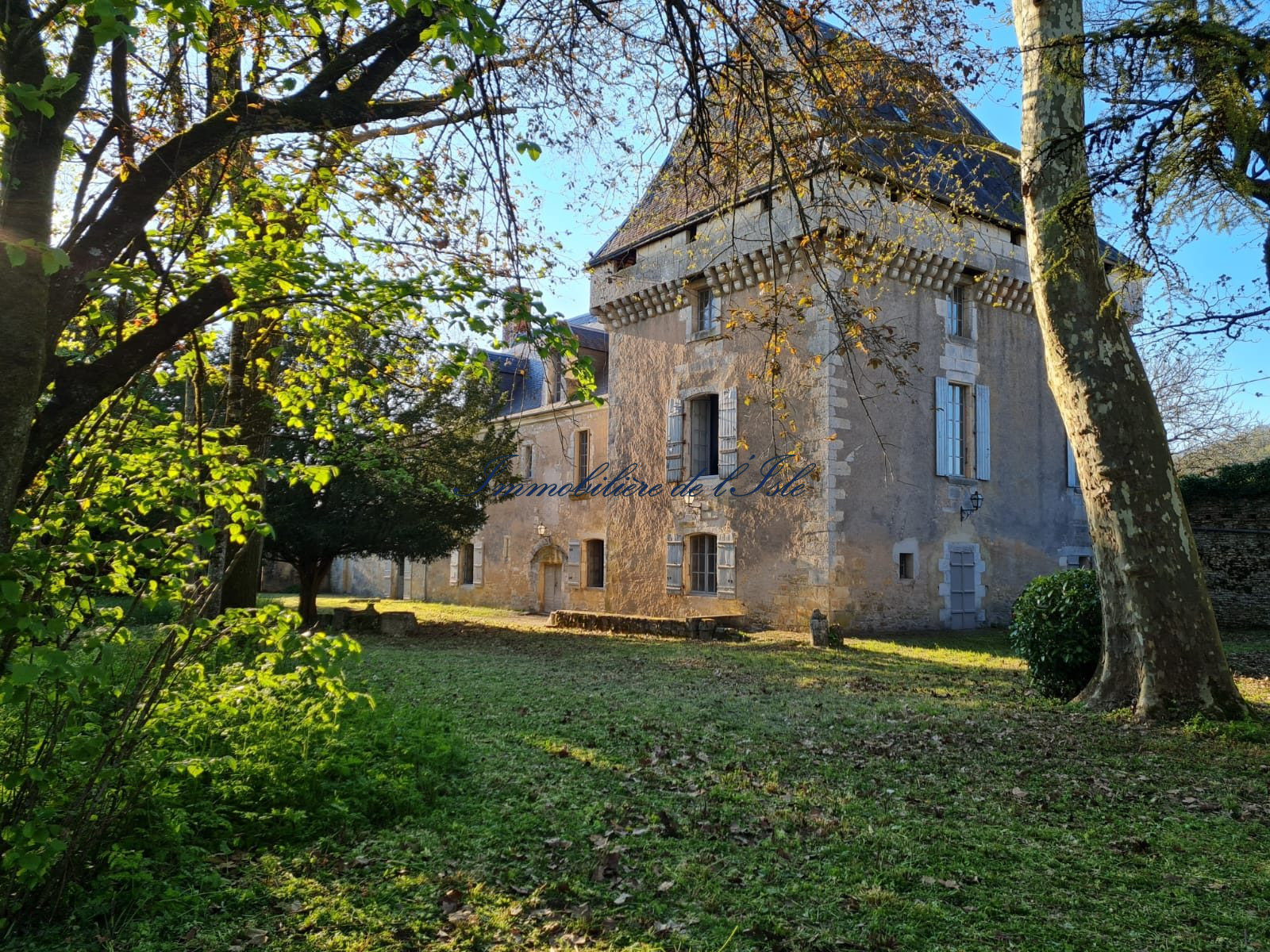 Maison 7 pièces 438 m² Sainte-Eulalie-d'Ans