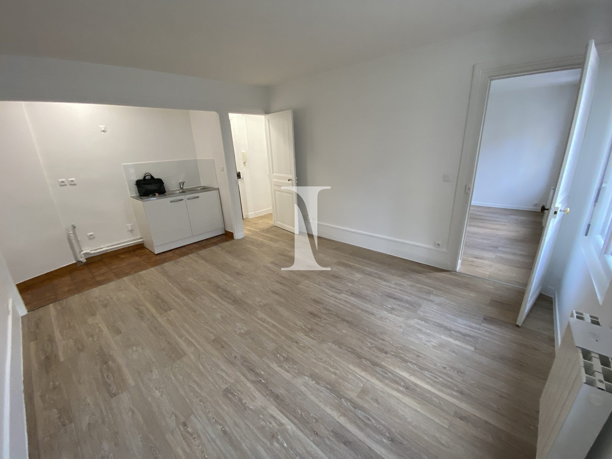 Appartement a louer paris-11e-arrondissement - 2 pièce(s) - 53 m2 - Surfyn