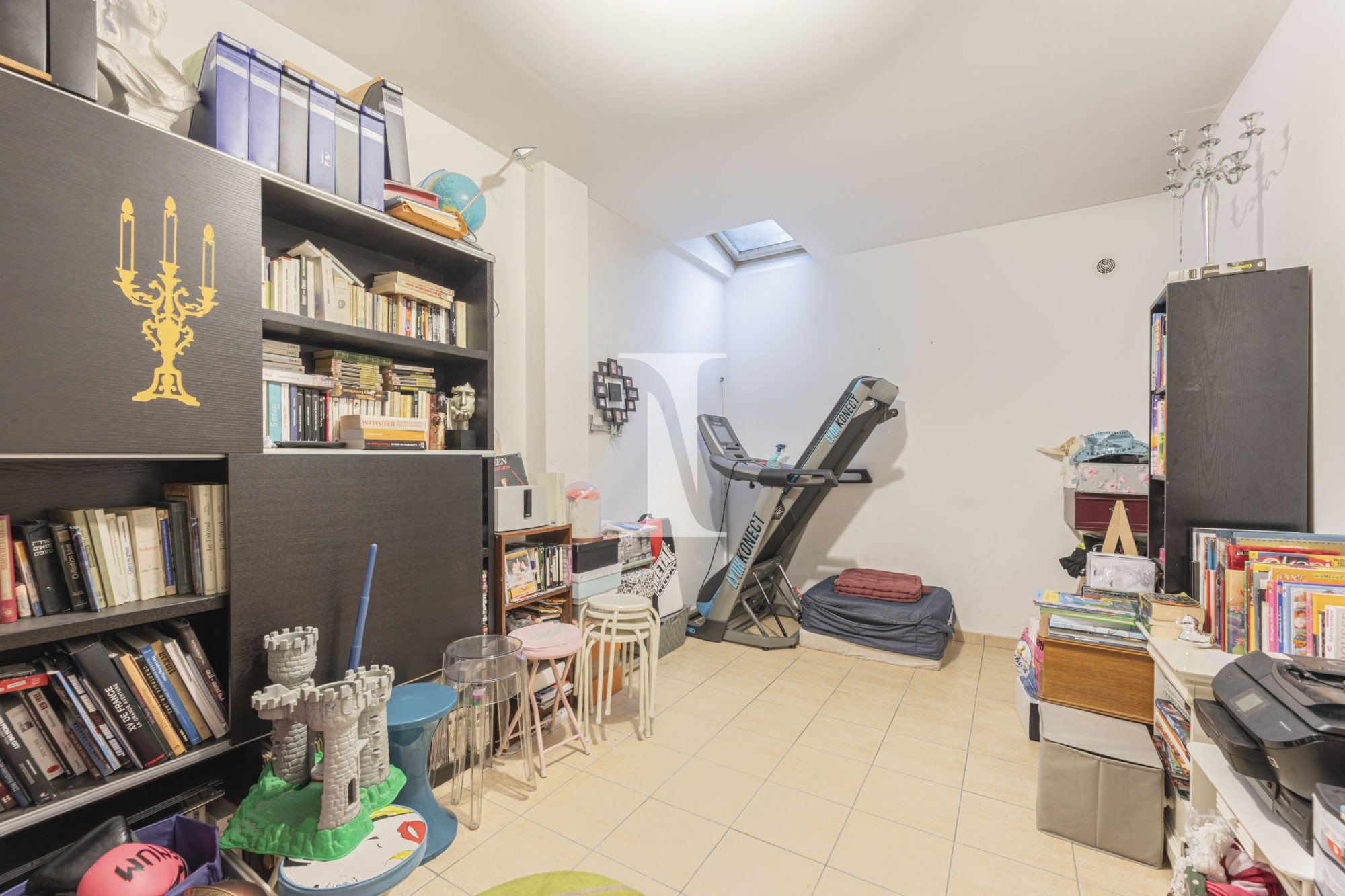 Appartement a louer paris-20e-arrondissement - 6 pièce(s) - 150 m2 - Surfyn