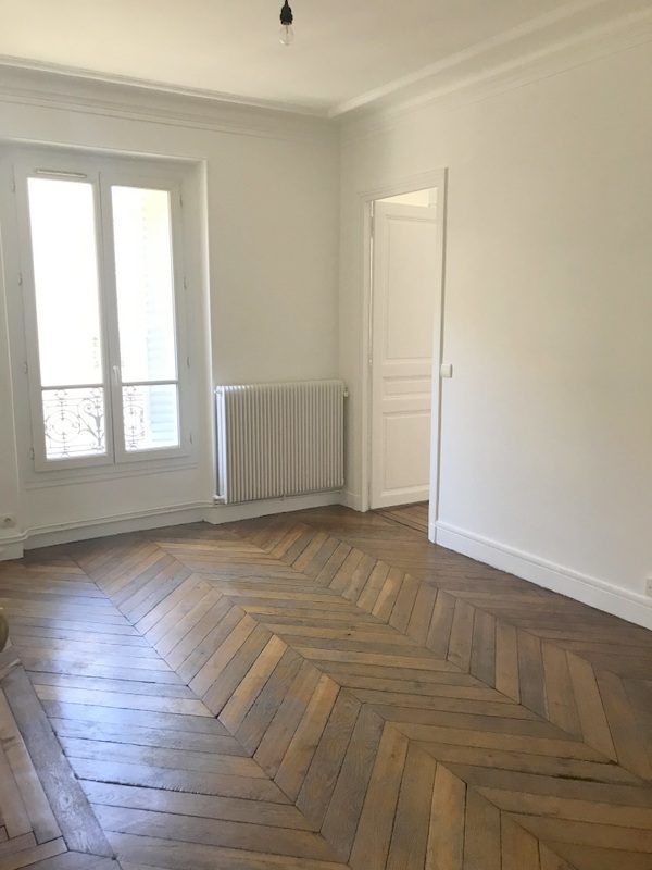 Appartement 3 pièce(s) 48 m²à louer Paris-10e-arrondissement
