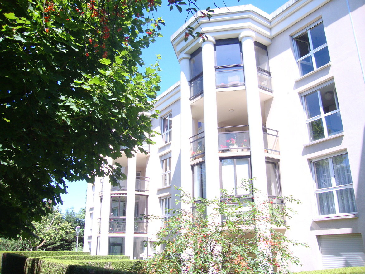 Appartement 1 pièce 33 m² Fontaine-lès-Dijon