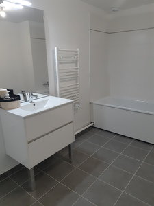 Appartement a louer  - 3 pièce(s) - 61.95 m2 - Surfyn