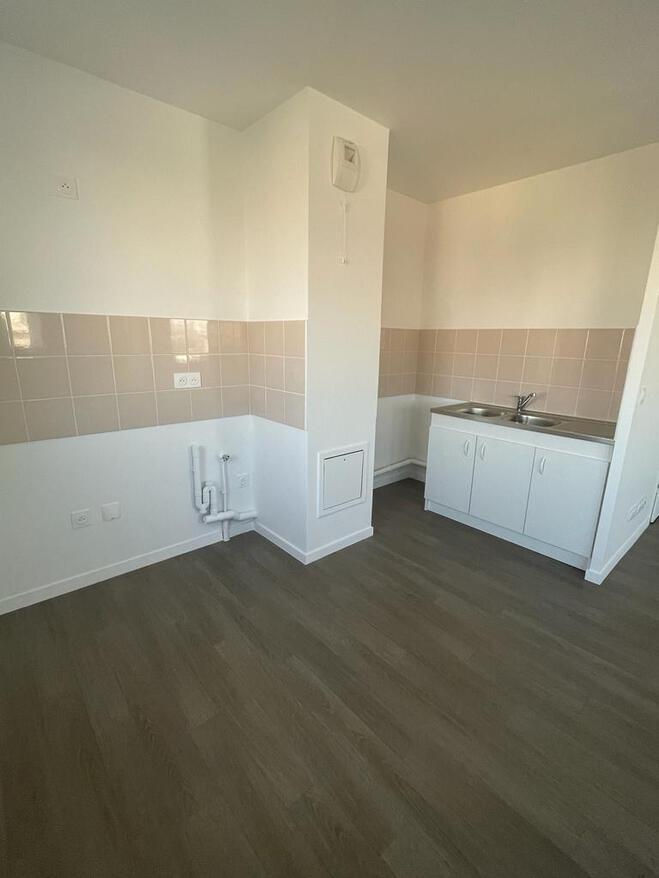 Appartement a louer sarcelles - 4 pièce(s) - 78.1 m2 - Surfyn