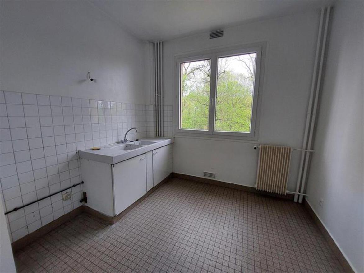 Appartement a louer  - 3 pièce(s) - 74 m2 - Surfyn