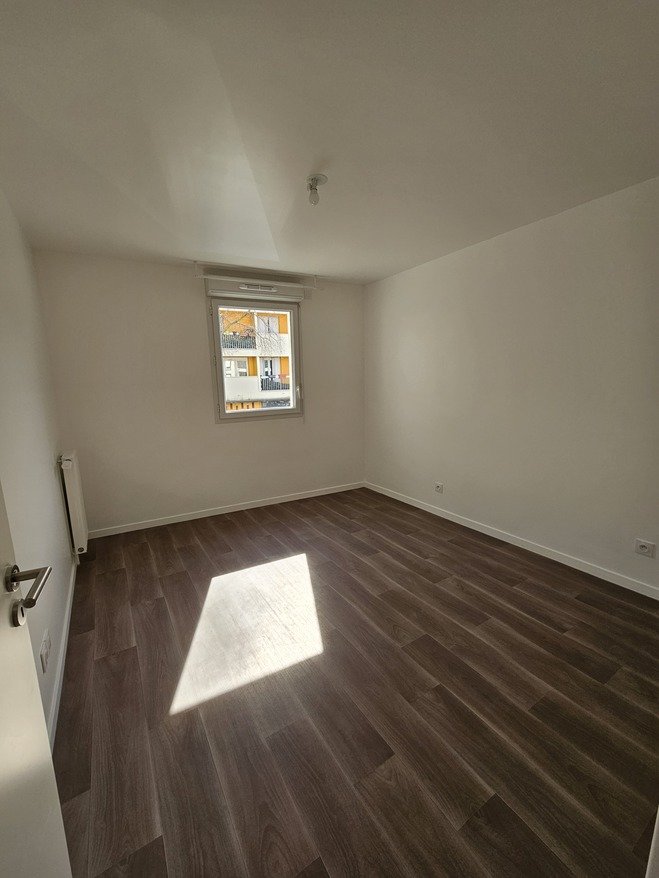 Appartement a louer  - 2 pièce(s) - 45.12 m2 - Surfyn
