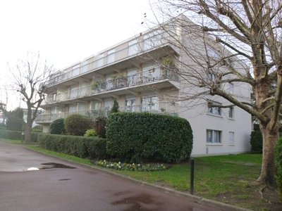 Appartement a louer rueil-malmaison - 3 pièce(s) - 69.24 m2 - Surfyn