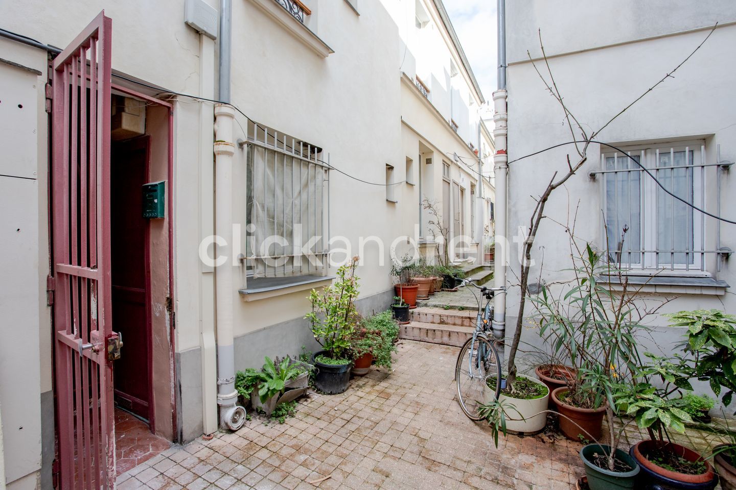 Appartement a louer paris-10e-arrondissement - 1 pièce(s) - 14 m2 - Surfyn