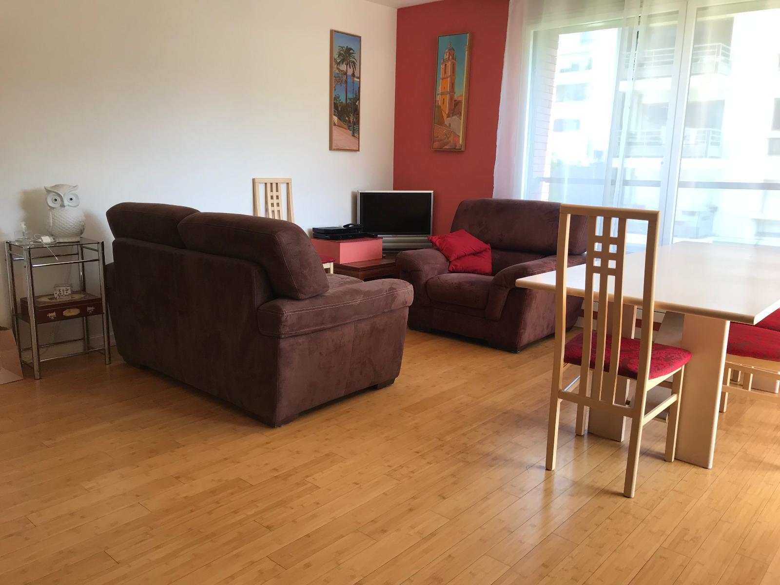 Appartement a louer  - 3 pièce(s) - 61.85 m2 - Surfyn