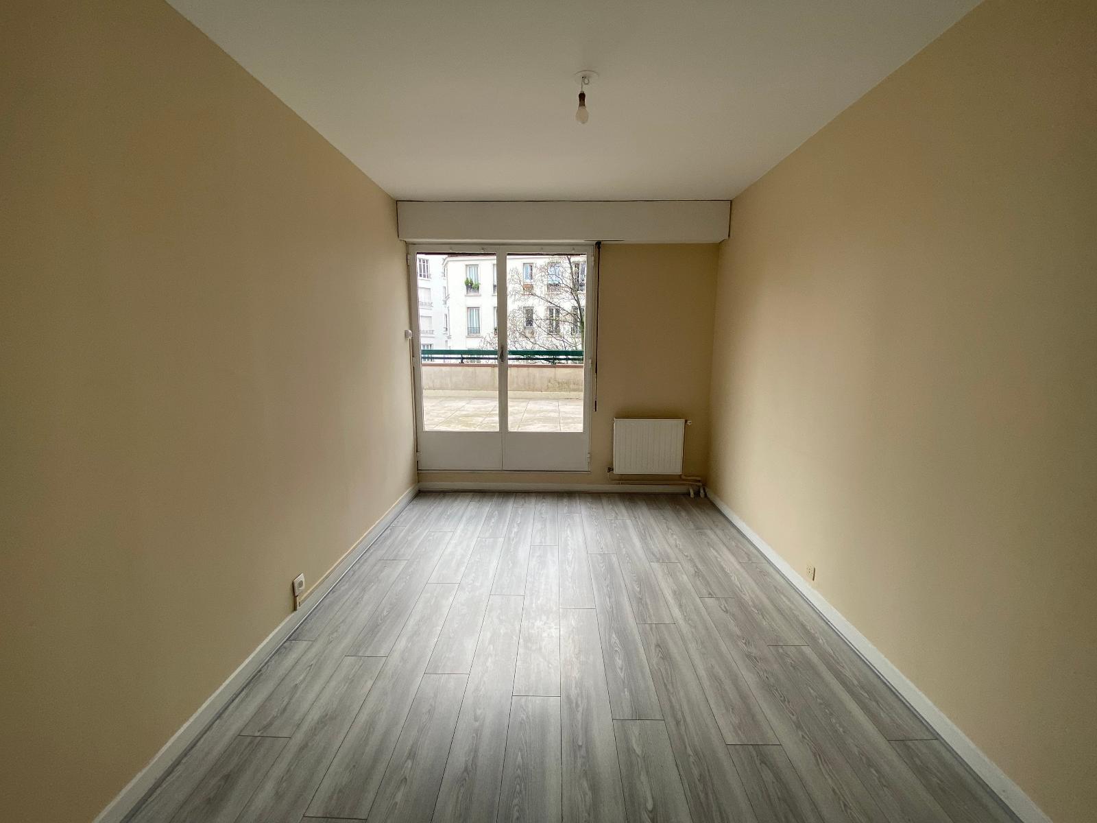 Appartement a louer paris-18e-arrondissement - 3 pièce(s) - 69.96 m2 - Surfyn