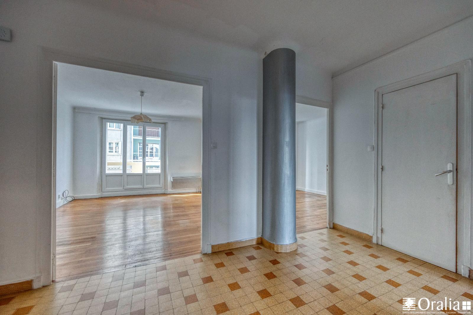 Appartement 3 pièces 80 m² saint-martin-d'heres