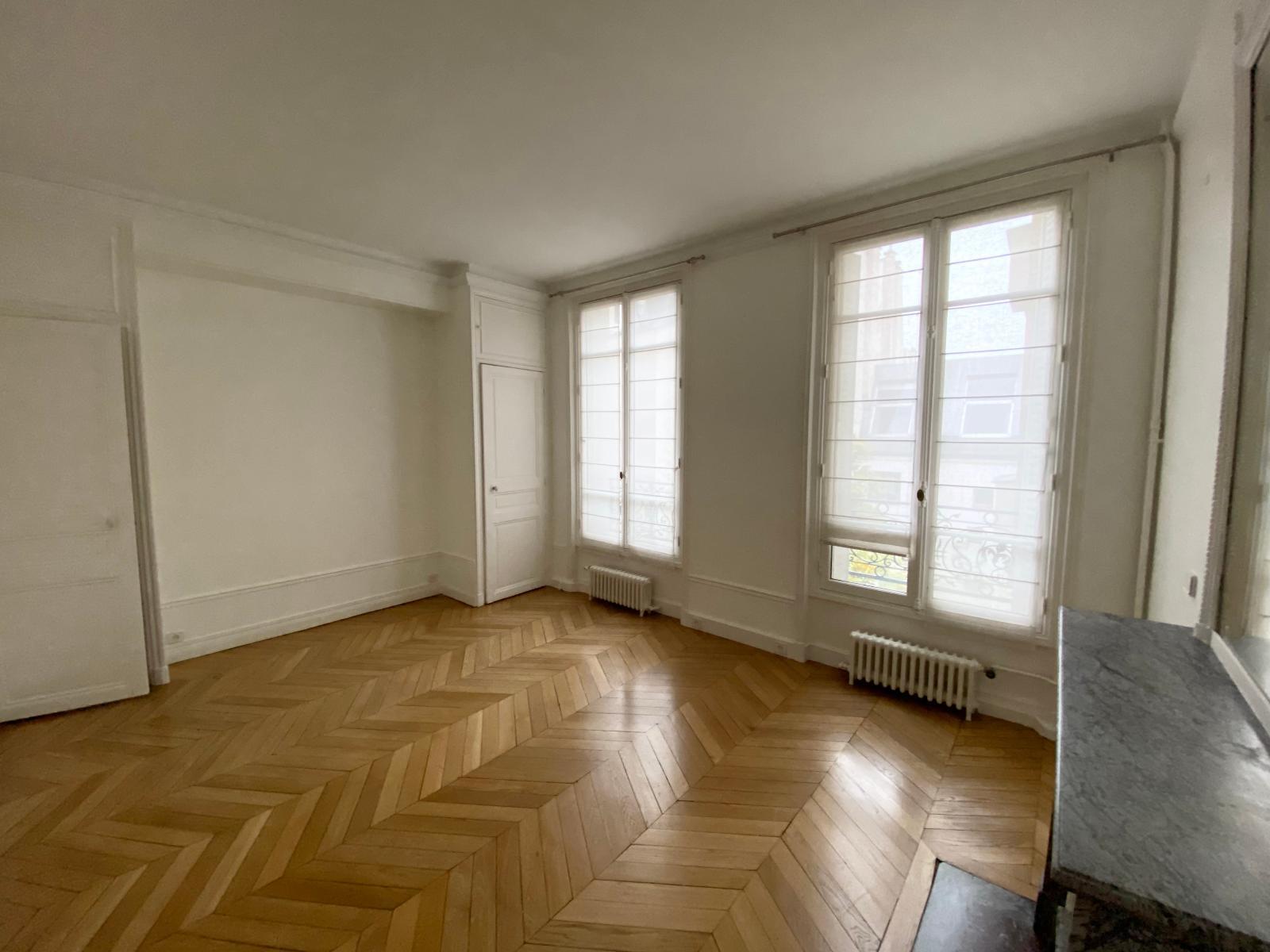 Appartement a louer paris-7e-arrondissement - 5 pièce(s) - 159.55 m2 - Surfyn