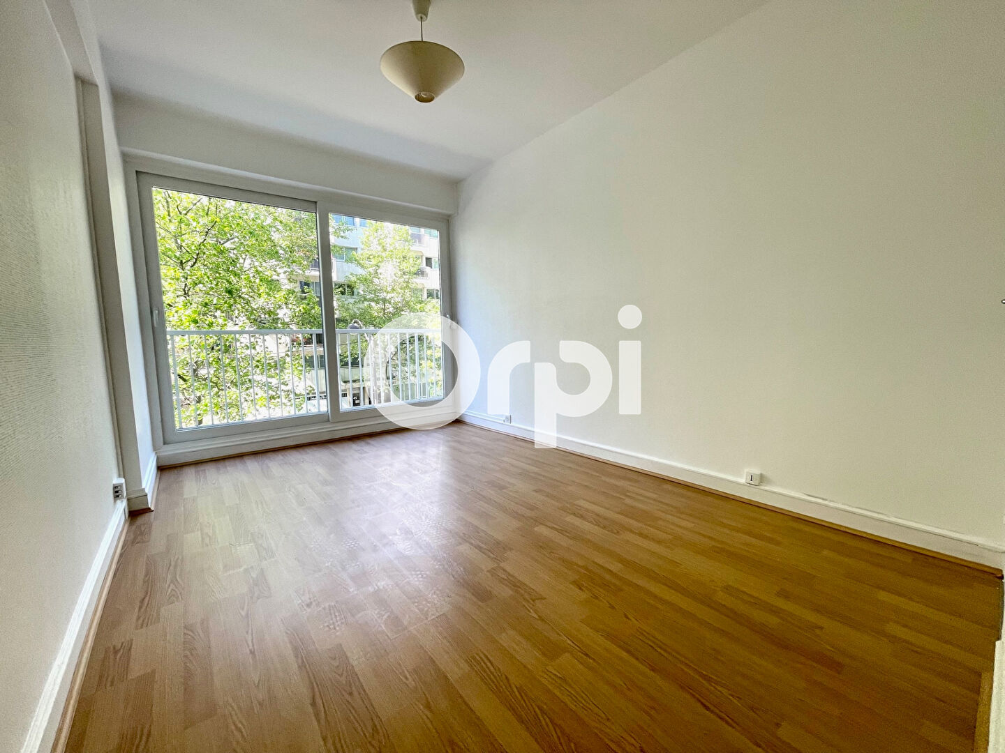 Appartement a louer paris-19e-arrondissement - 4 pièce(s) - 77.86 m2 - Surfyn