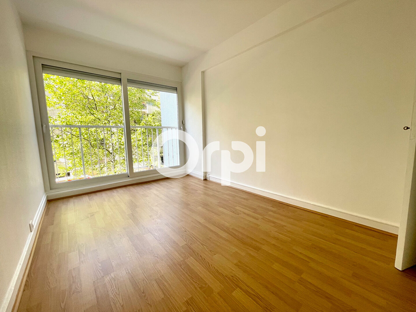 Appartement a louer paris-19e-arrondissement - 4 pièce(s) - 77.86 m2 - Surfyn