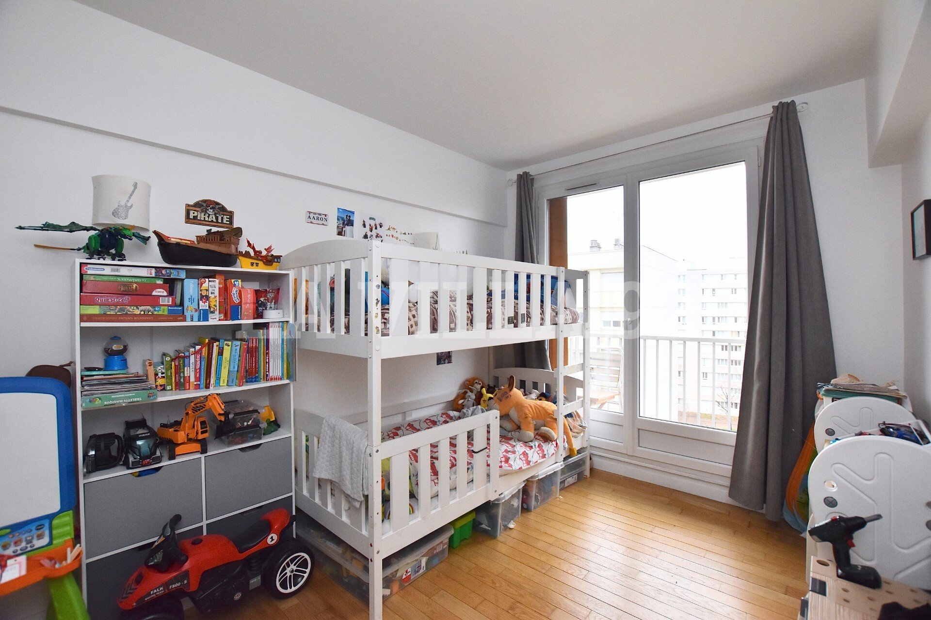 Appartement a louer levallois-perret - 3 pièce(s) - 65 m2 - Surfyn