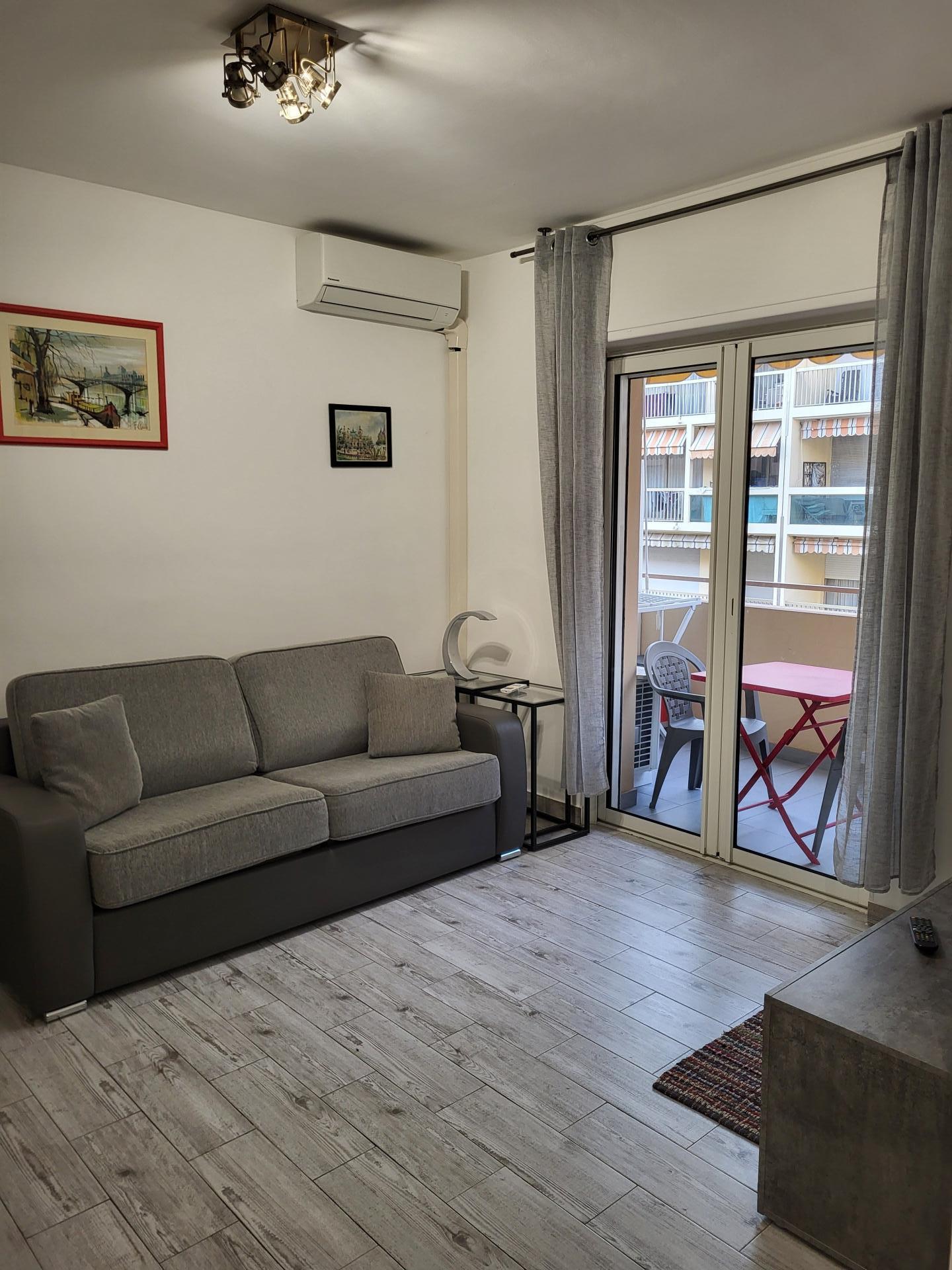 Appartement 1 pièce 24 m² Castellar