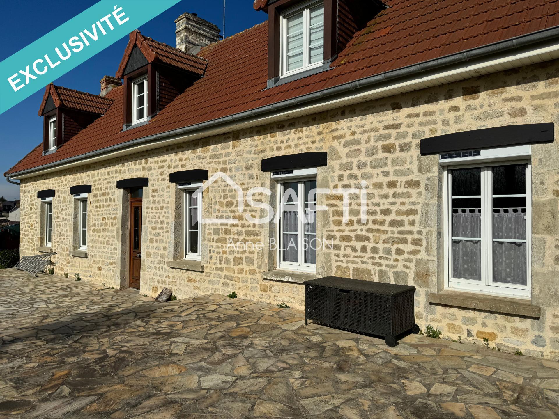Maison 8 pièces 177 m² Saint-Hilaire-Petitville