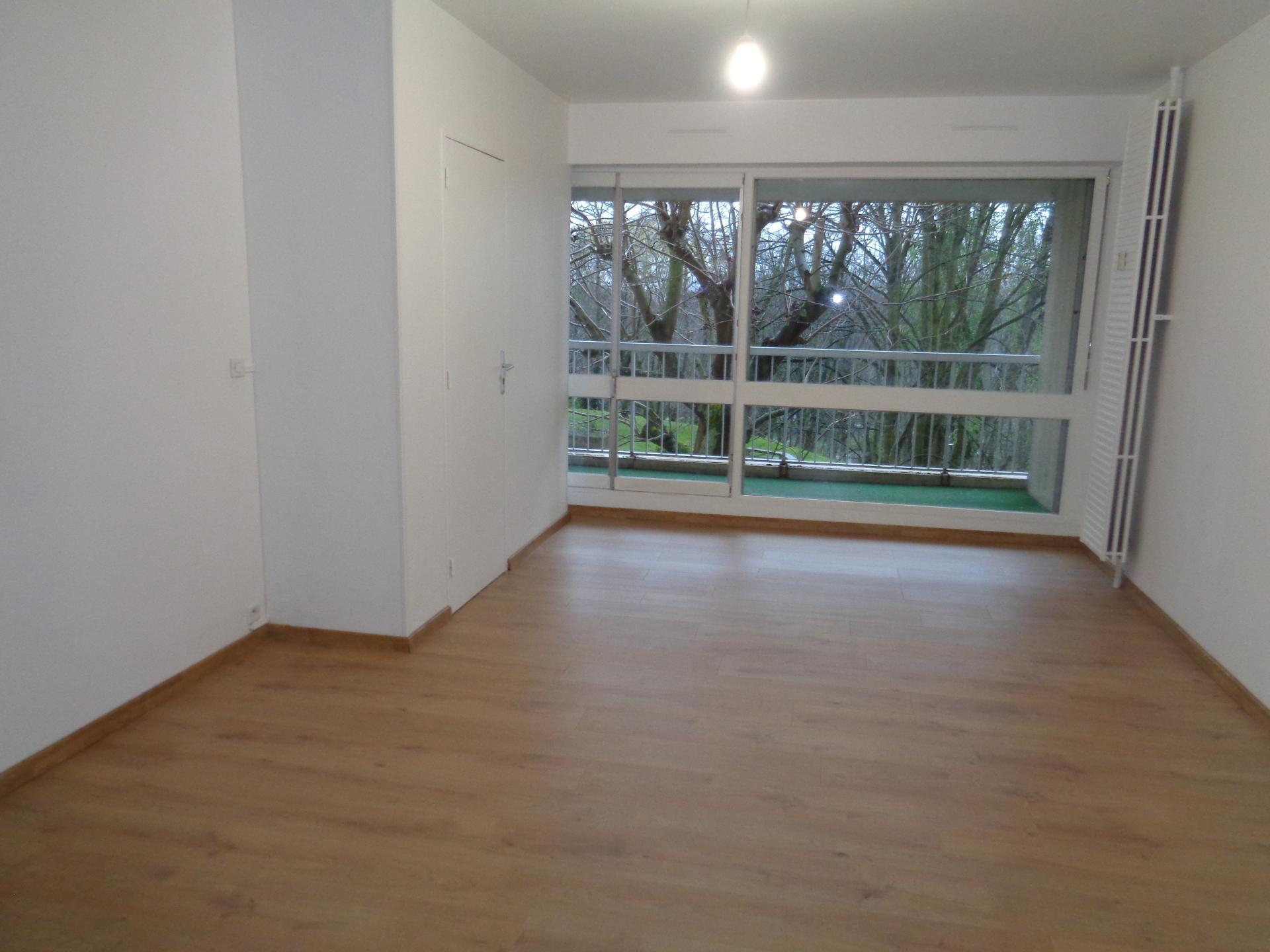 Appartement 5 pièces 87 m² Éragny