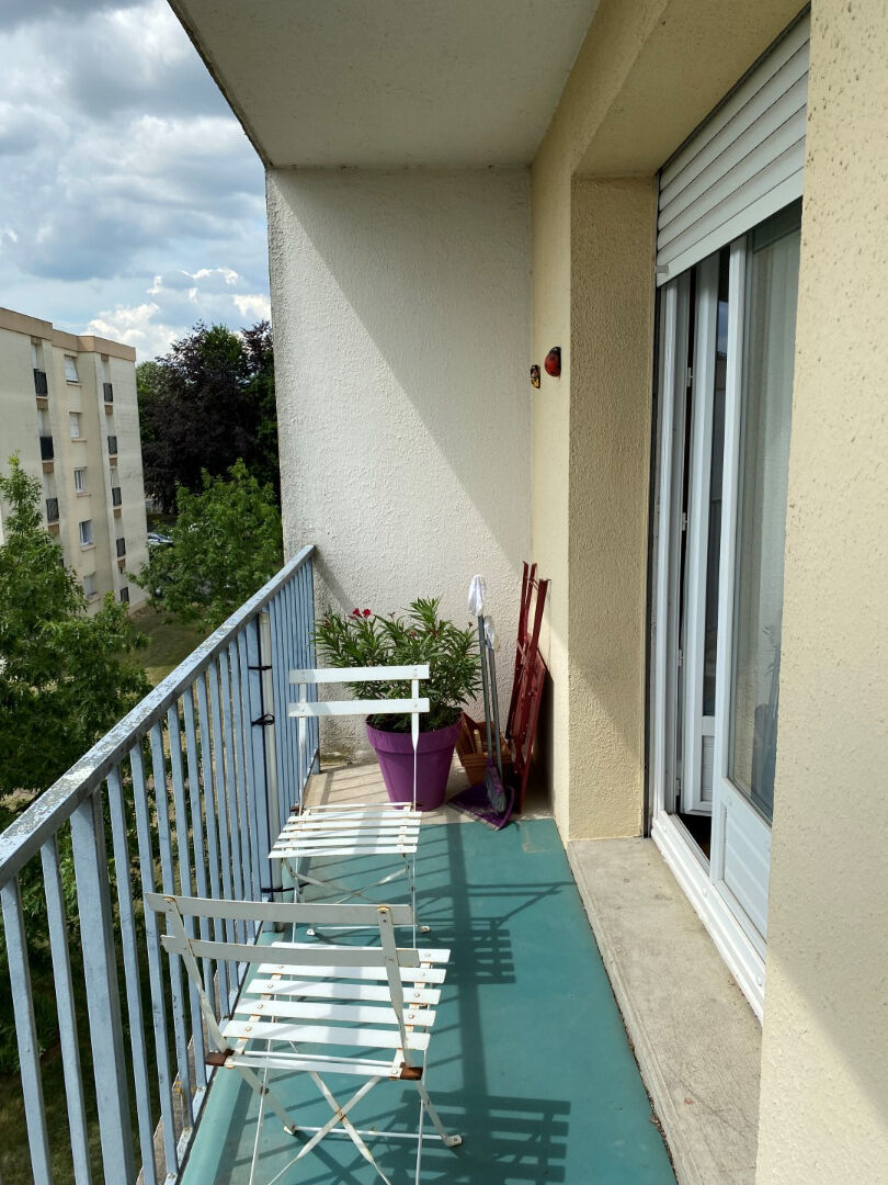 Appartement 4 pièces 84 m² Saint-Sulpice-de-Pommeray