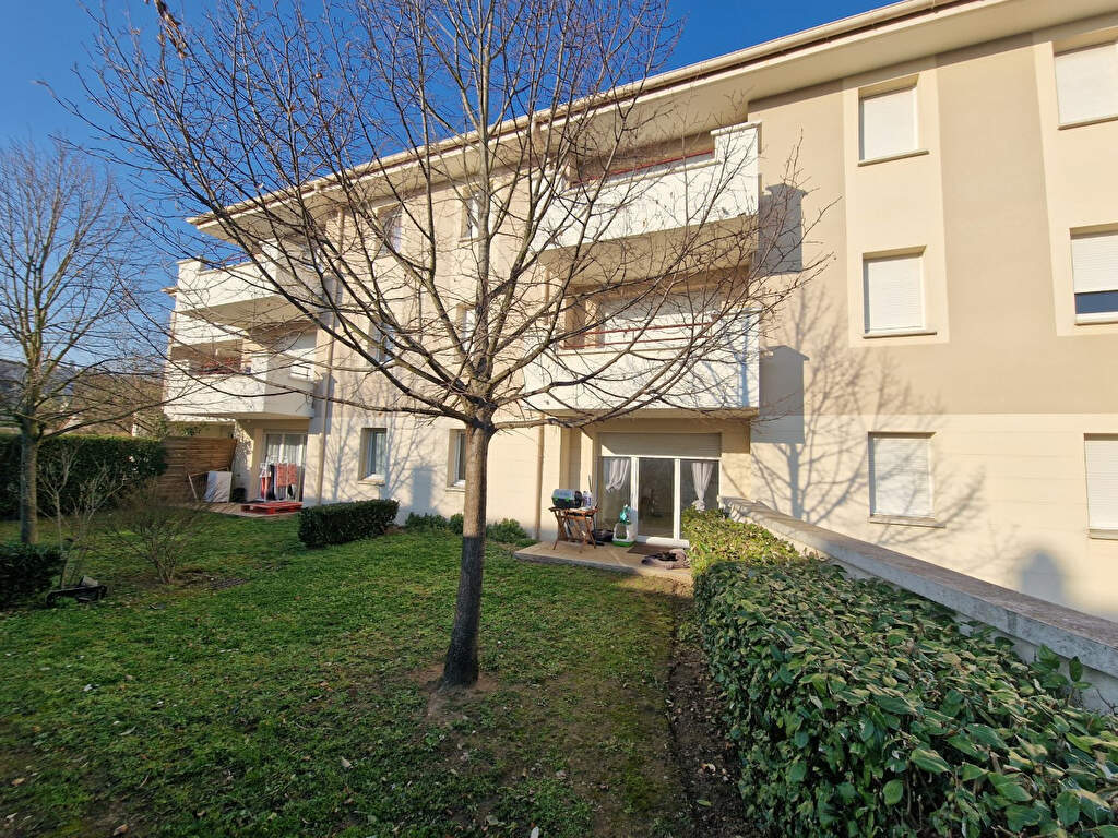 Appartement 2 pièces 46 m² Follainville-Dennemont