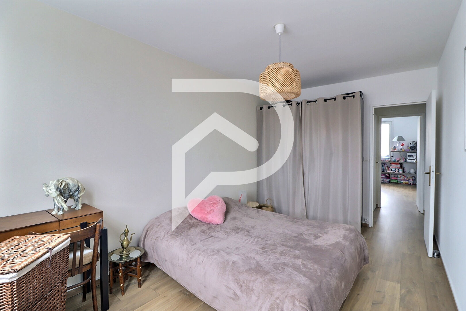 Appartement a vendre  - 5 pièce(s) - 99 m2 - Surfyn
