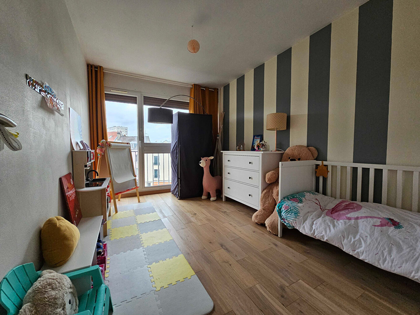 Appartement a vendre  - 4 pièce(s) - 76.66 m2 - Surfyn