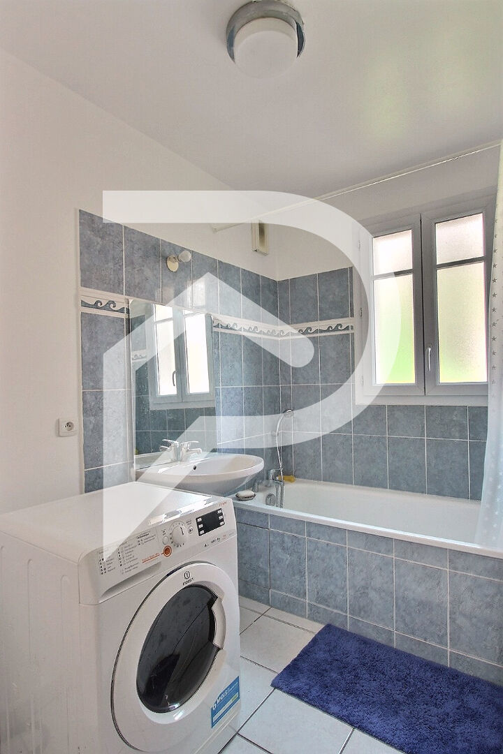 Appartement a vendre  - 4 pièce(s) - 82.54 m2 - Surfyn