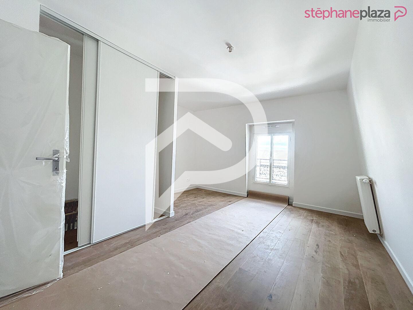 Appartement a louer suresnes - 4 pièce(s) - 97.9 m2 - Surfyn