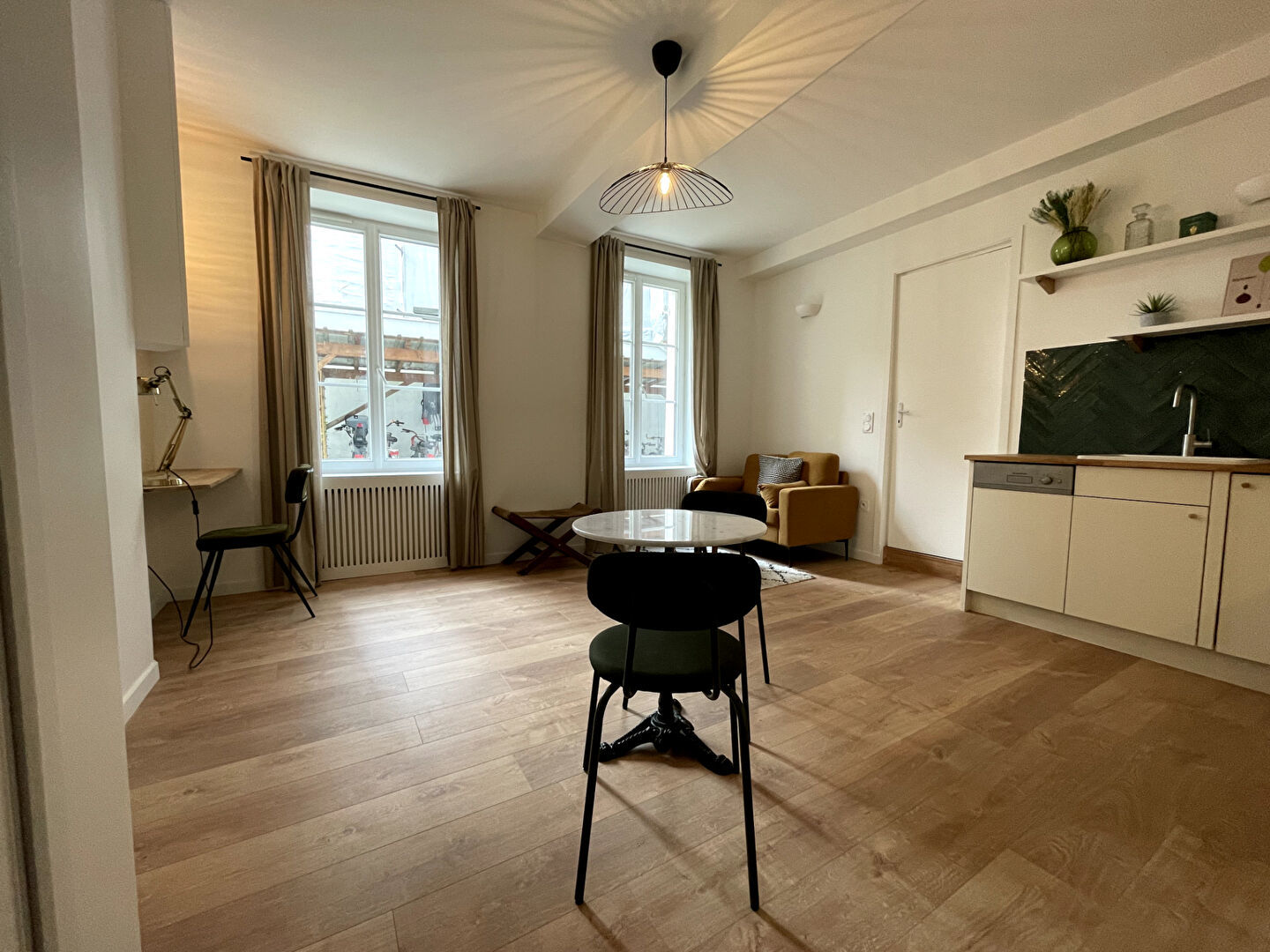 Appartement a louer paris-18e-arrondissement - 2 pièce(s) - 31.59 m2 - Surfyn