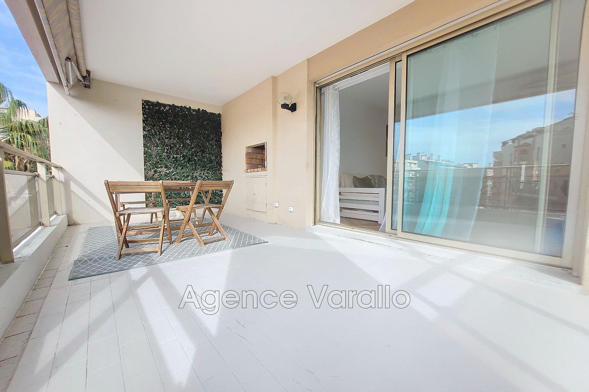 Appartement 3 pièces 65 m² Antibes